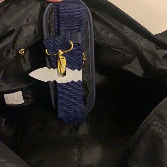 Versace Unisex Duffle Weekender Gym Sports Travel Overnight Carry-On Bag. - Picture 12 of 14